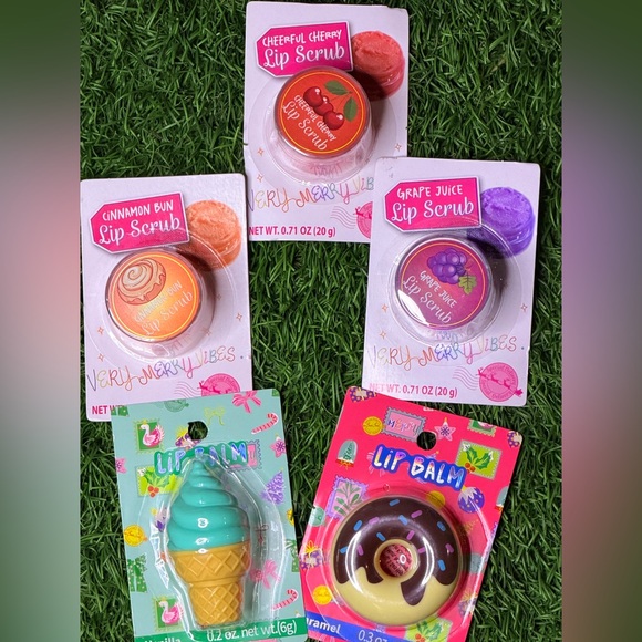 Líp Care Bundle 5 Piece Set | Lip Scrubs & Fun Lip Balms | Cute Asthetic - Picture 3 of 7